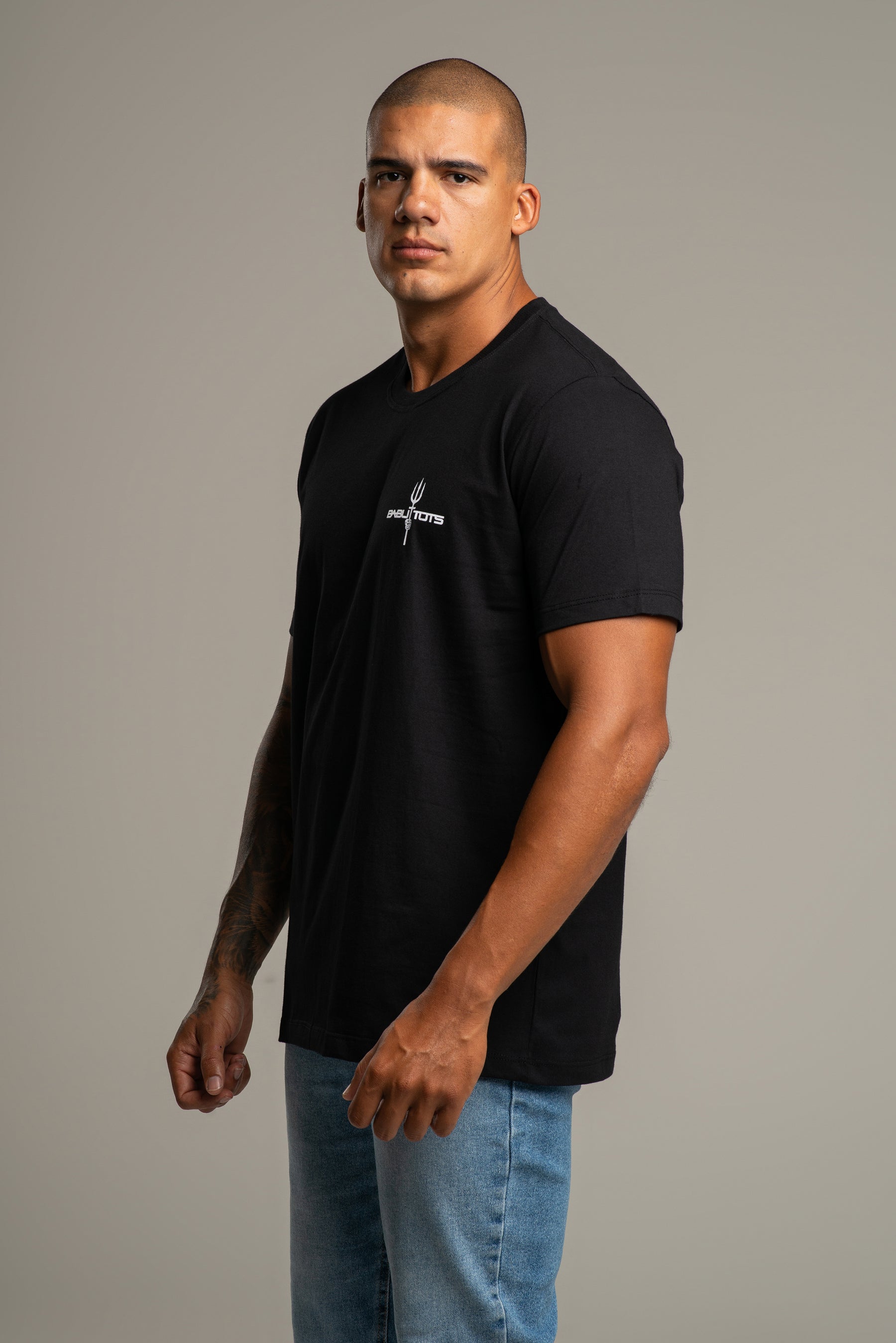 T-SHIRT TRÍADE